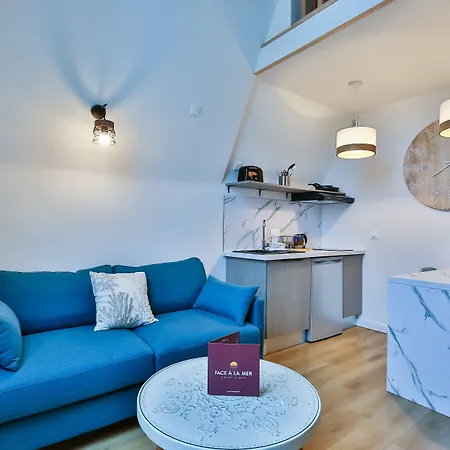 فندق & Face A La