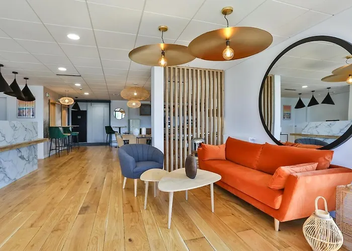 & Face A La Hotel Merville-Franceville-Plage