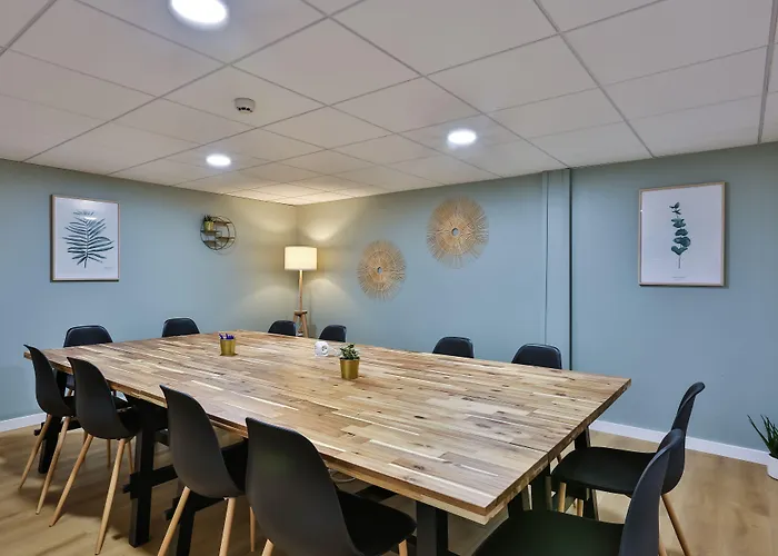 Hotel & Face A La Merville-Franceville-Plage