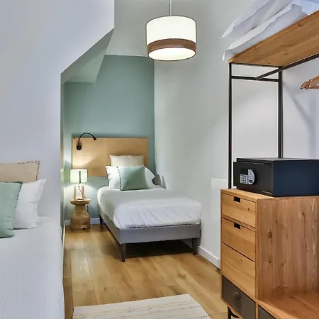 Hotel & Face A La Merville-Franceville-Plage
