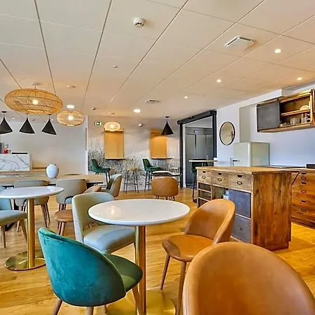 & Face A La 3* Merville-Franceville-Plage